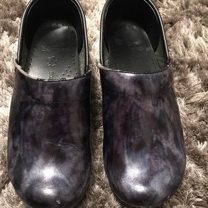dansko clogs